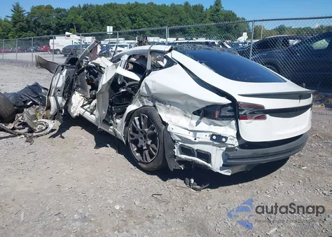 2021 Tesla Model S from USA, damaged, VIN 5YJSA1E67MF441902